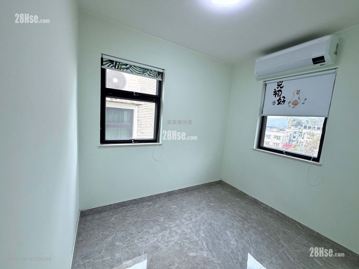 村屋 租盘 3 房 , 1 浴室 700 平方尺