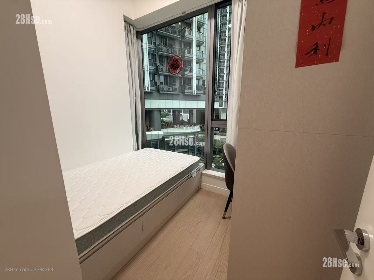 Monaco One Rental 4 Bedrooms , 3 Bathrooms 768 ft²