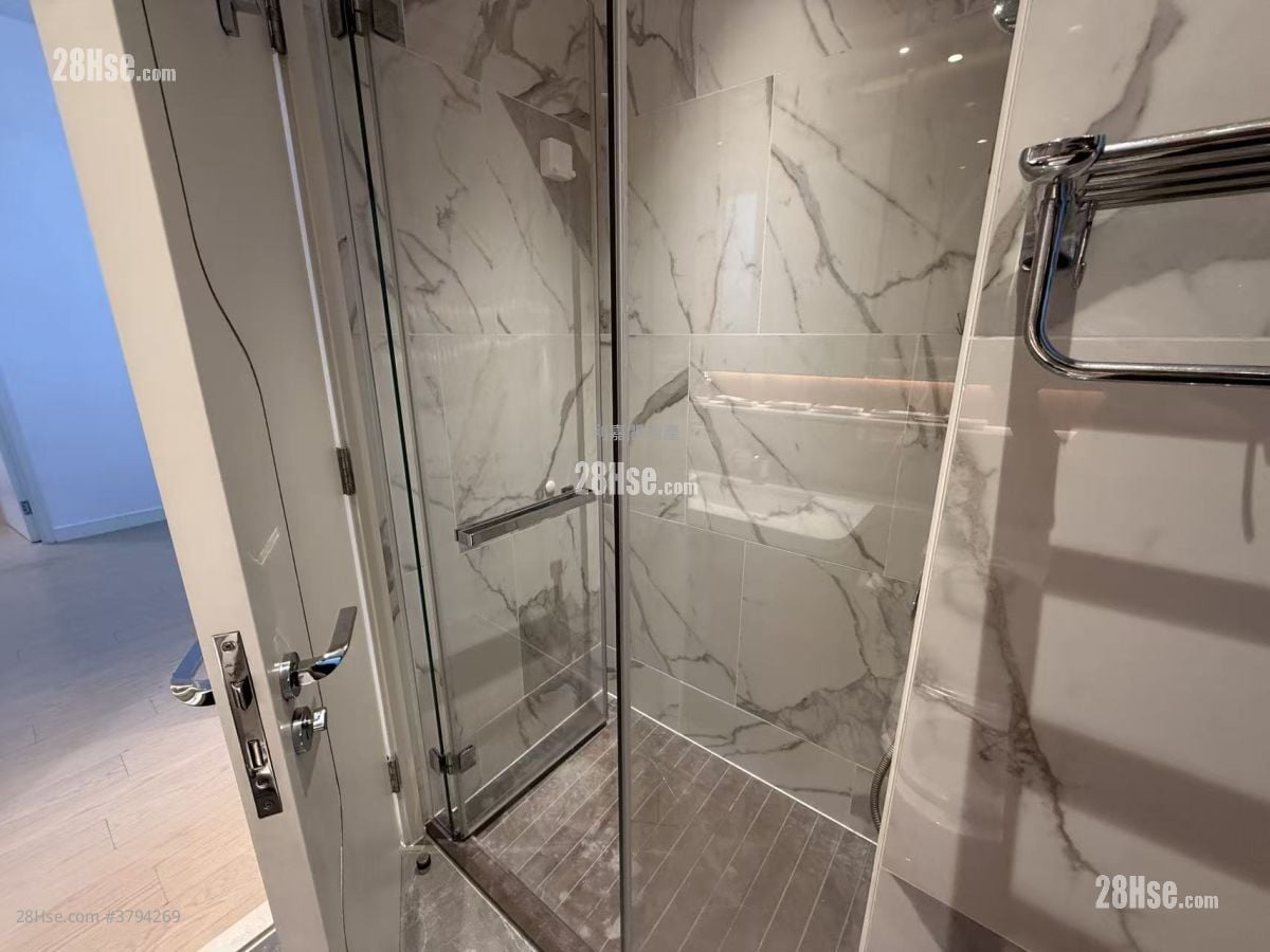 Monaco One Rental 4 Bedrooms , 3 Bathrooms 768 ft²