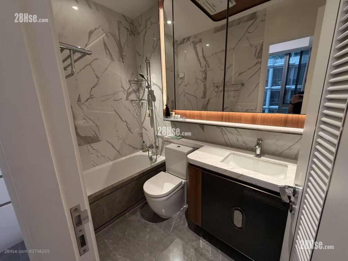 Monaco One Rental 4 Bedrooms , 3 Bathrooms 768 ft²