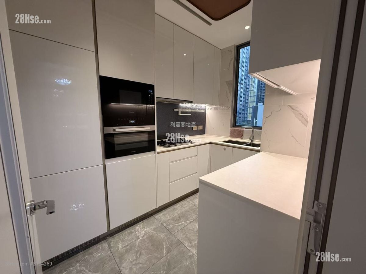 Monaco One Rental 4 Bedrooms , 3 Bathrooms 768 ft²