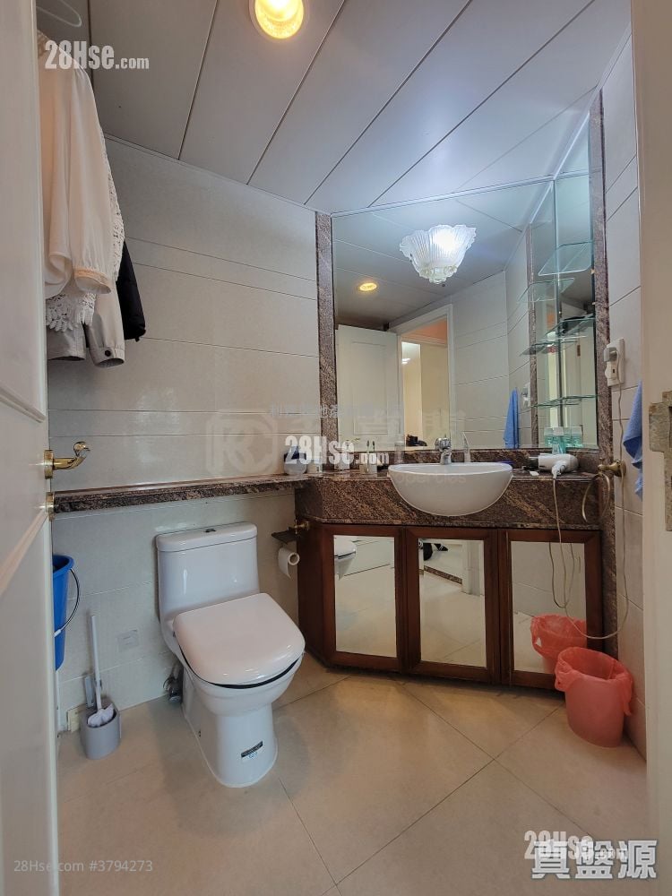 港景峰 售盘 3 房 , 2 浴室 817 平方尺