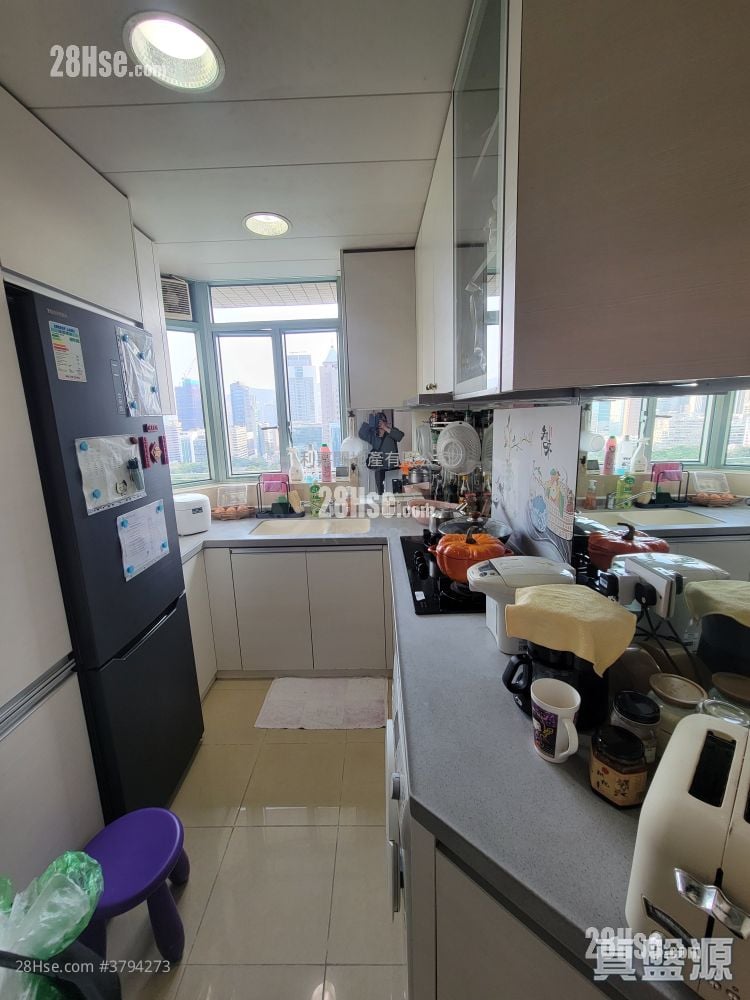 港景峰 售盘 3 房 , 2 浴室 817 平方尺