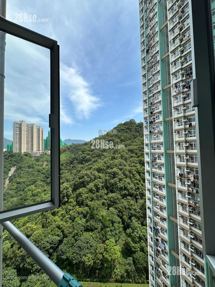 Choi Wo Court Sell 2 Bedrooms , 1 Bathroom 503 ft²
