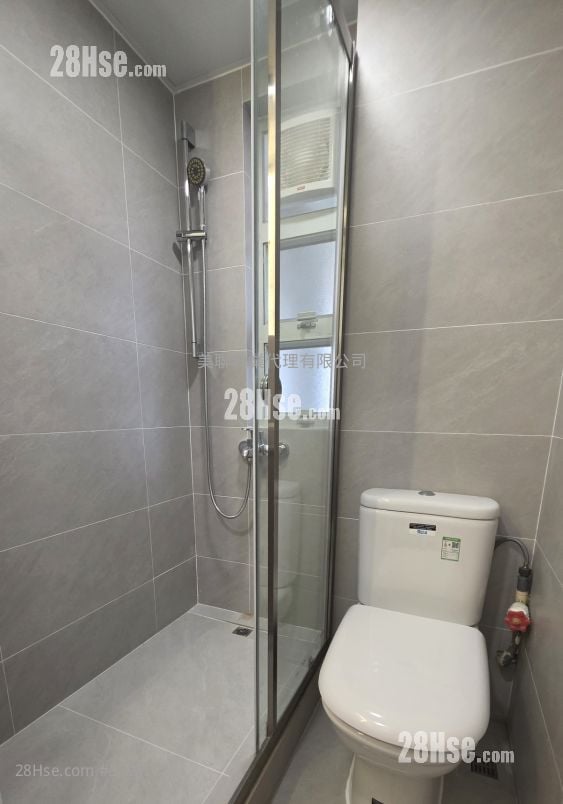 Ching Wah Court Sell 1 Bedroom , 1 Bathroom 351 ft²