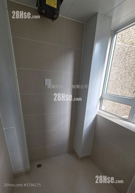 Ching Wah Court Sell 1 Bedroom , 1 Bathroom 351 ft²