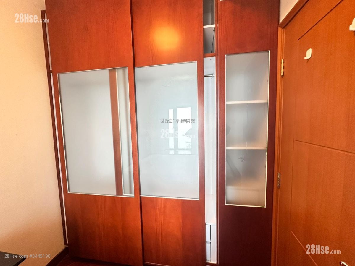 The Arch Rental 1 Bedroom , 1 Bathroom 420 ft²