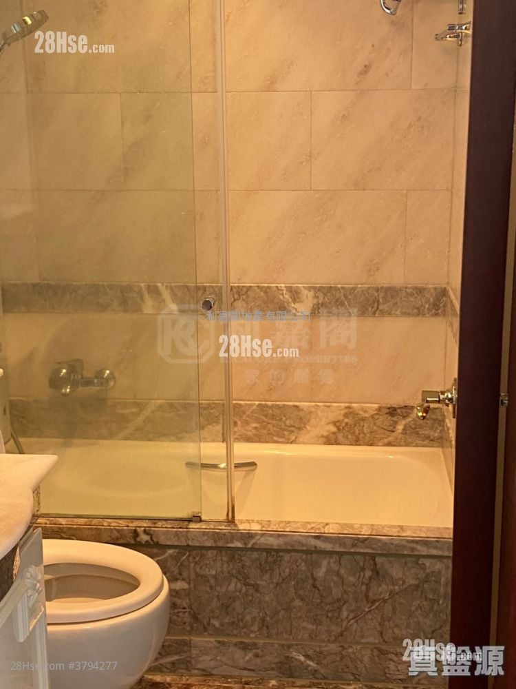 The Coronation Rental 1 Bedroom , 1 Bathroom 454 ft²