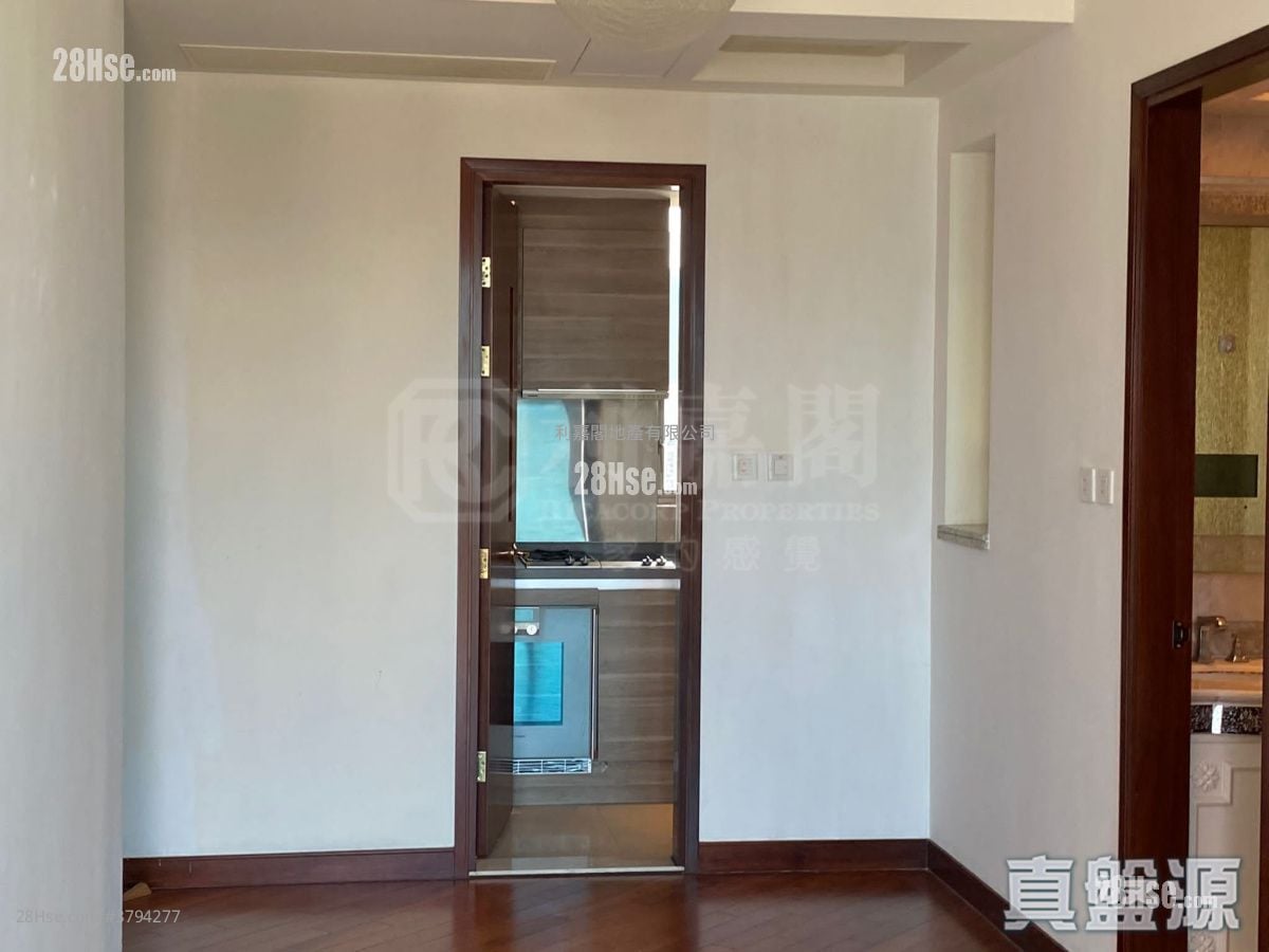 The Coronation Rental 1 Bedroom , 1 Bathroom 454 ft²