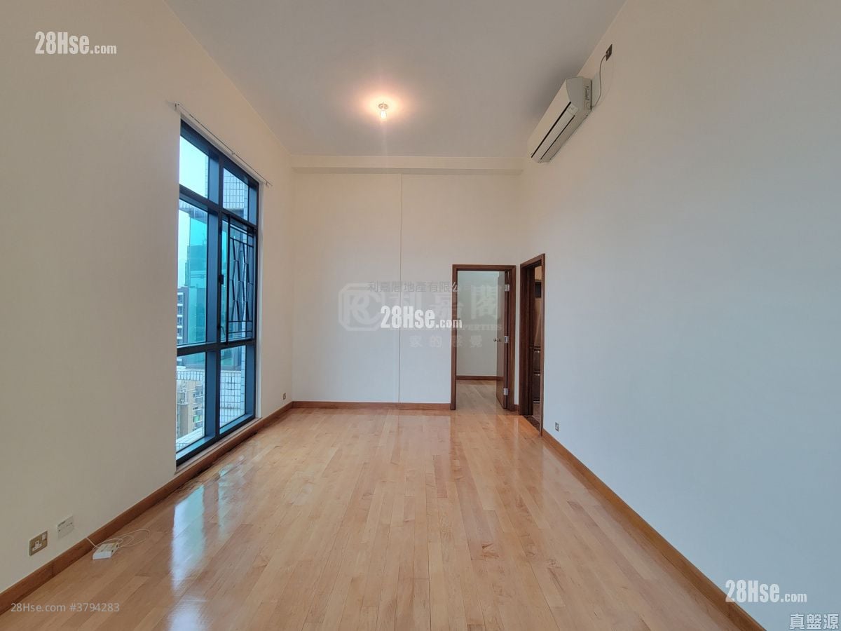 Carmen's Garden Sell 3 Bedrooms , 2 Bathrooms 1,000 ft²