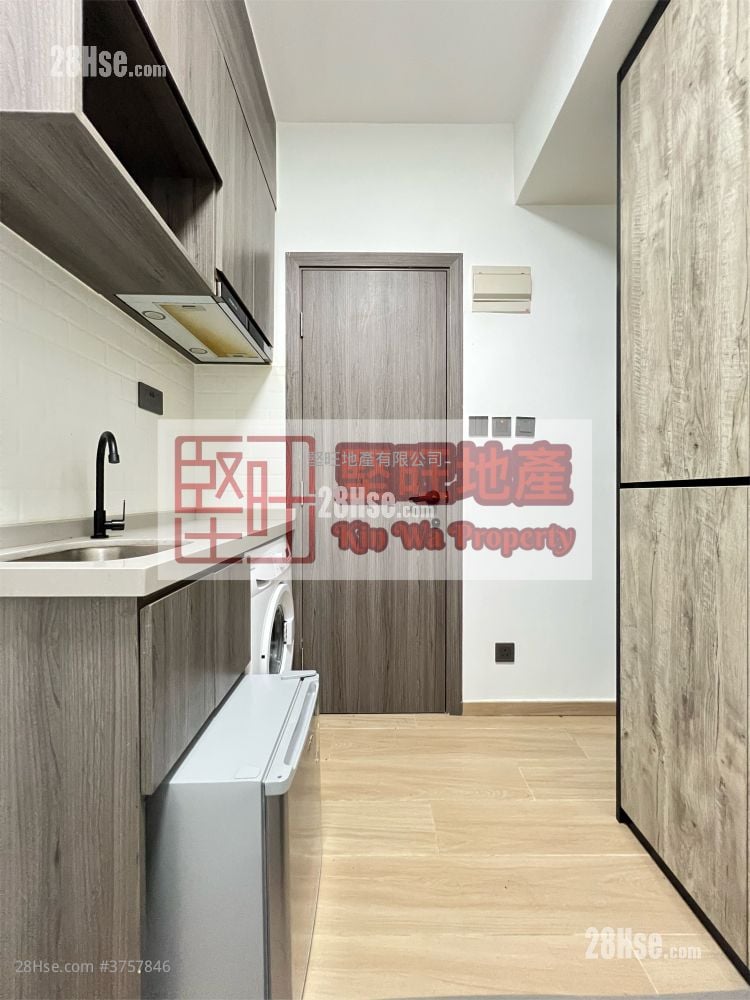 Chinese Mansion Rental Studio , 1 Bathroom 120 ft²