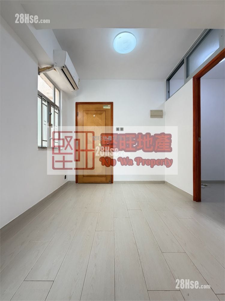 单幢楼房 租盘 2 房 , 1 浴室 240 平方尺