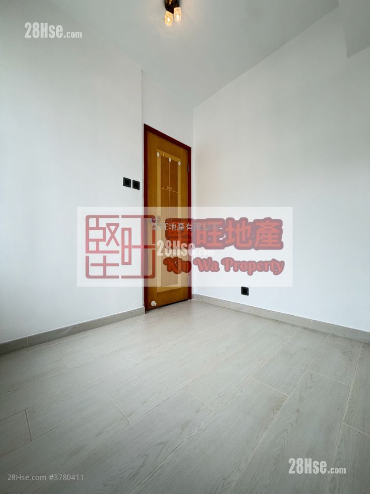 单幢楼房 租盘 2 房 , 1 浴室 240 平方尺