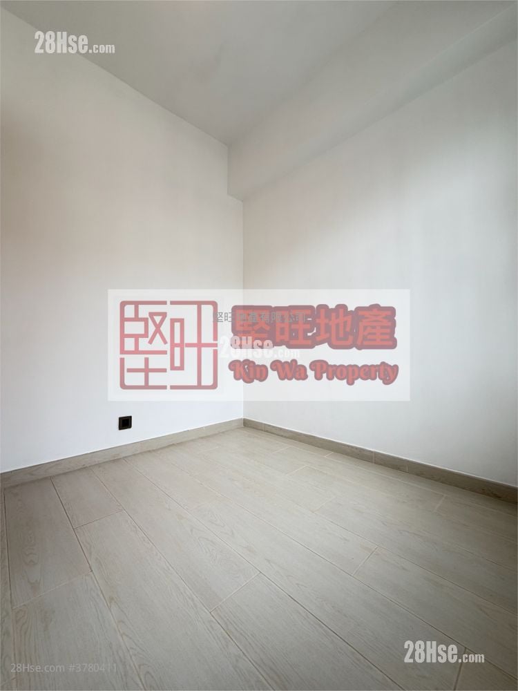 单幢楼房 租盘 2 房 , 1 浴室 240 平方尺