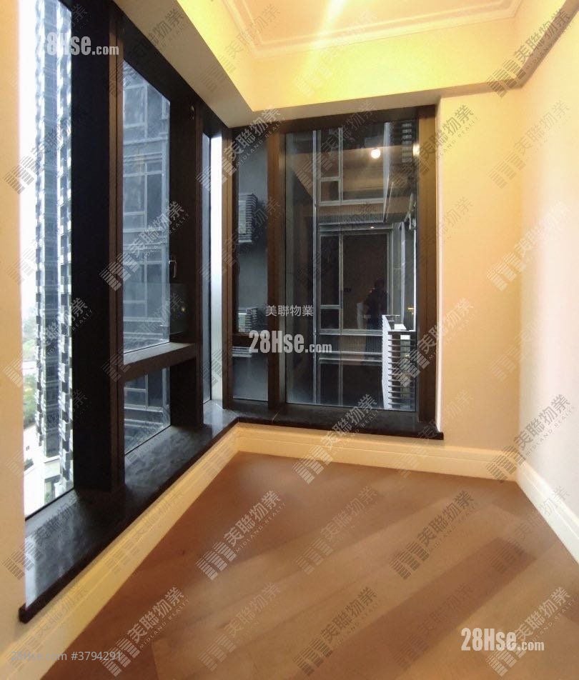 bedroom 2: Eden Manor Rental 4 Bedrooms , 3 Bathrooms 1,108 ft²