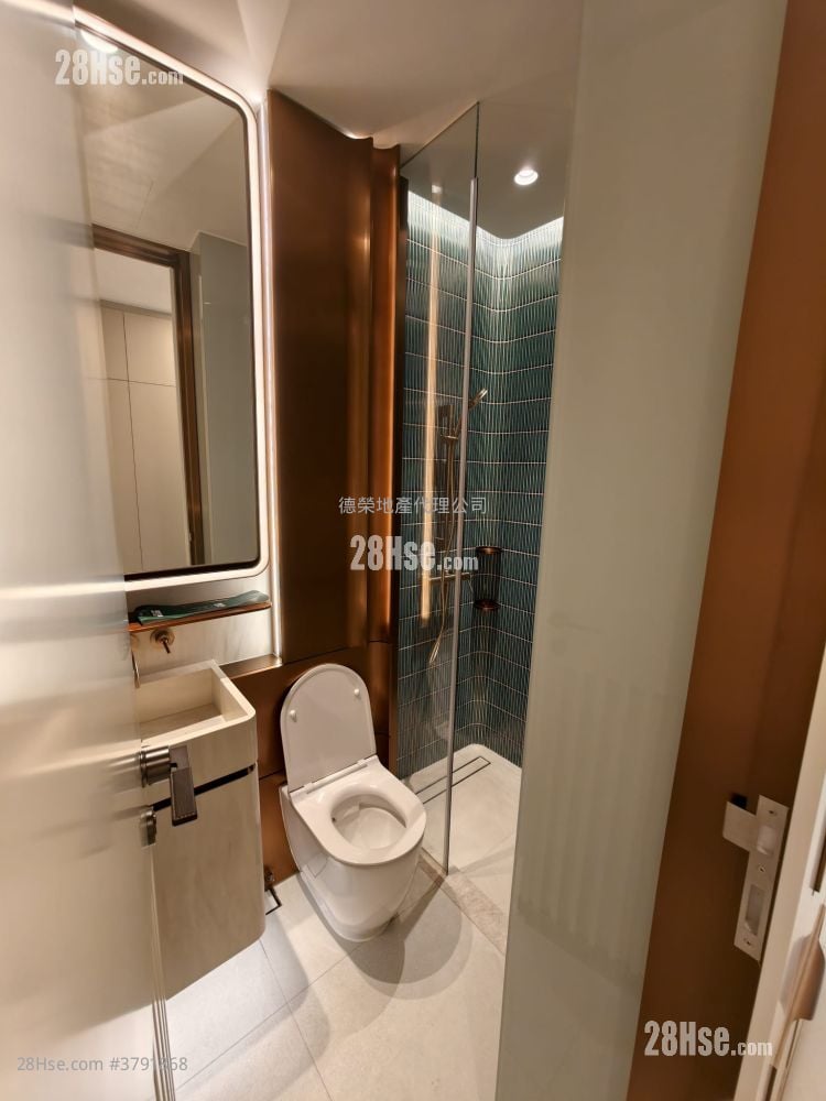 Baker Circle Euston Sell Studio , 1 Bathroom 214 ft²