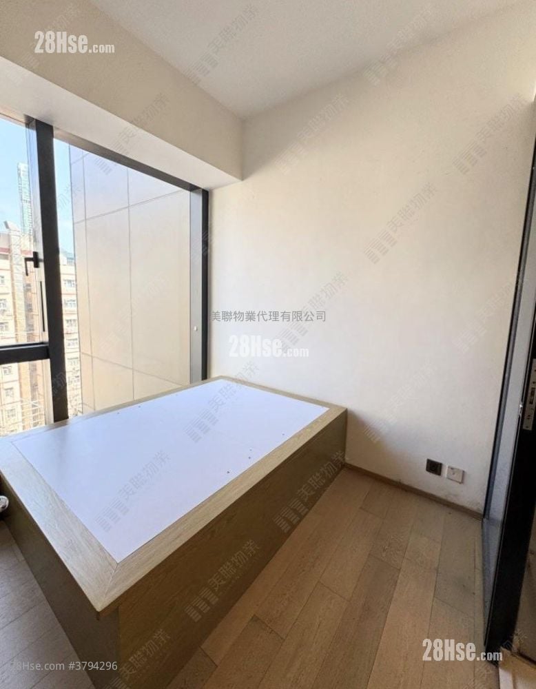 Eltanin Square Mile Sell 1 Bedroom 255 ft²