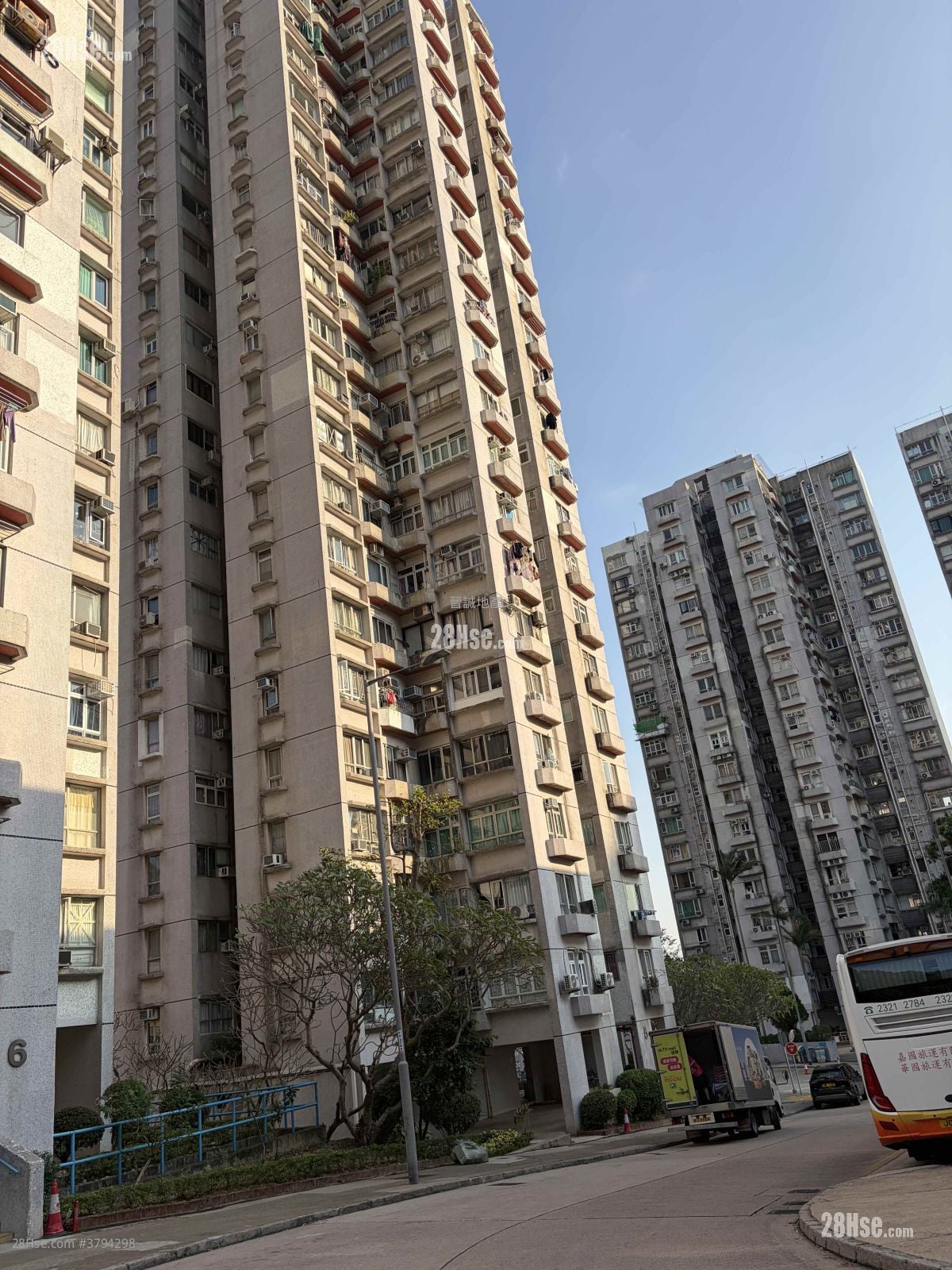 Hong Kong Garden Rental 358 ft²