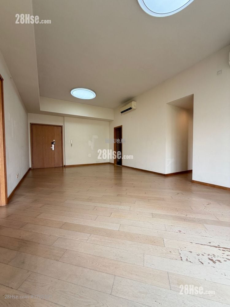 星堤 售盘 5+ 房 , 4 浴室 1,272 平方尺