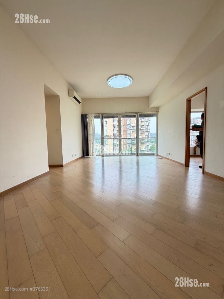 星堤 售盘 5+ 房 , 4 浴室 1,272 平方尺