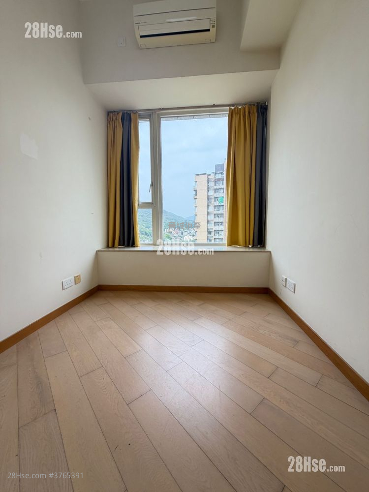 星堤 售盘 5+ 房 , 4 浴室 1,272 平方尺