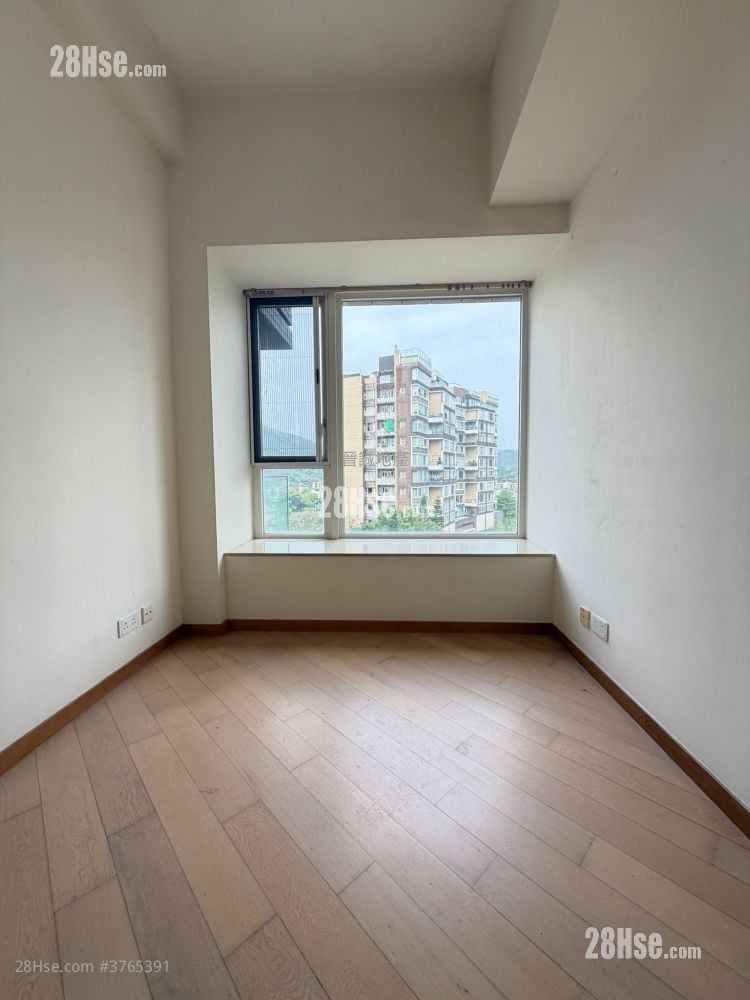 星堤 售盘 5+ 房 , 4 浴室 1,272 平方尺