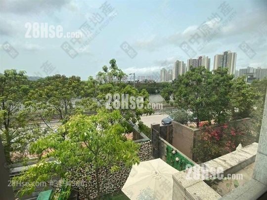 La Mansion Sell 5+ Bedrooms , 3 Bathrooms 1,589 ft²