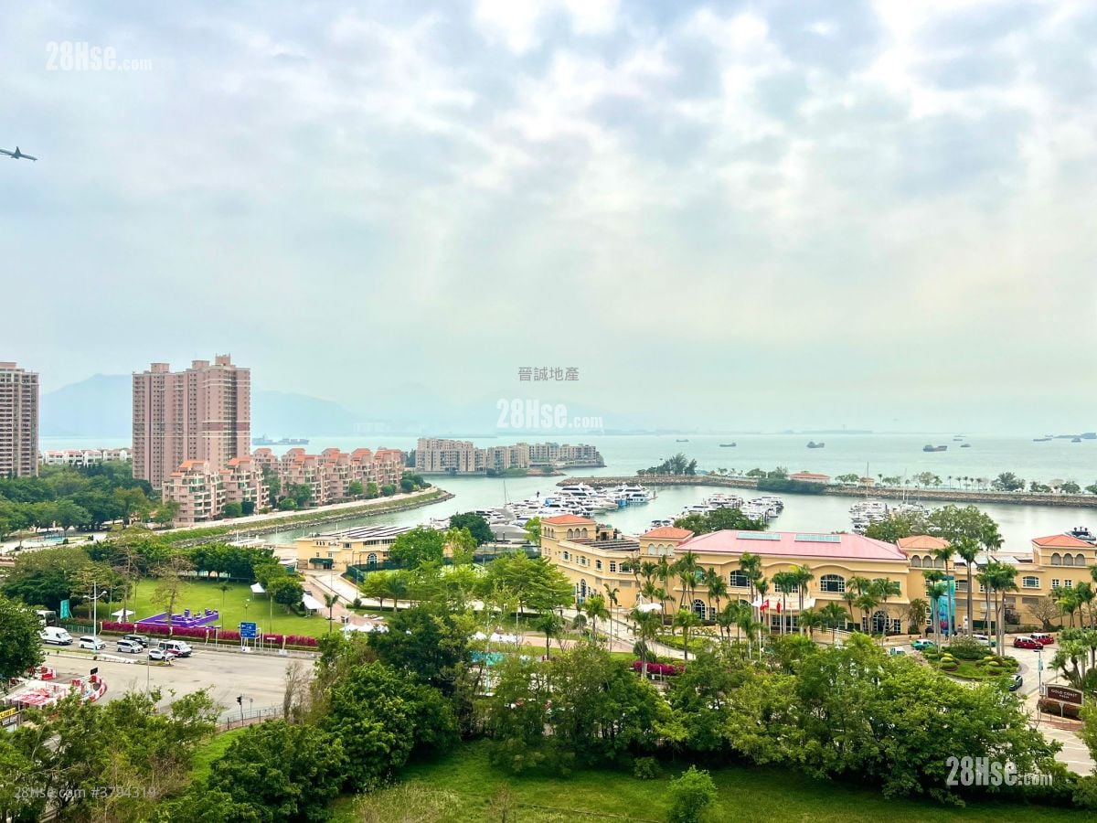 Aegean Coast Rental 4 Bedrooms , 3 Bathrooms 811 ft²