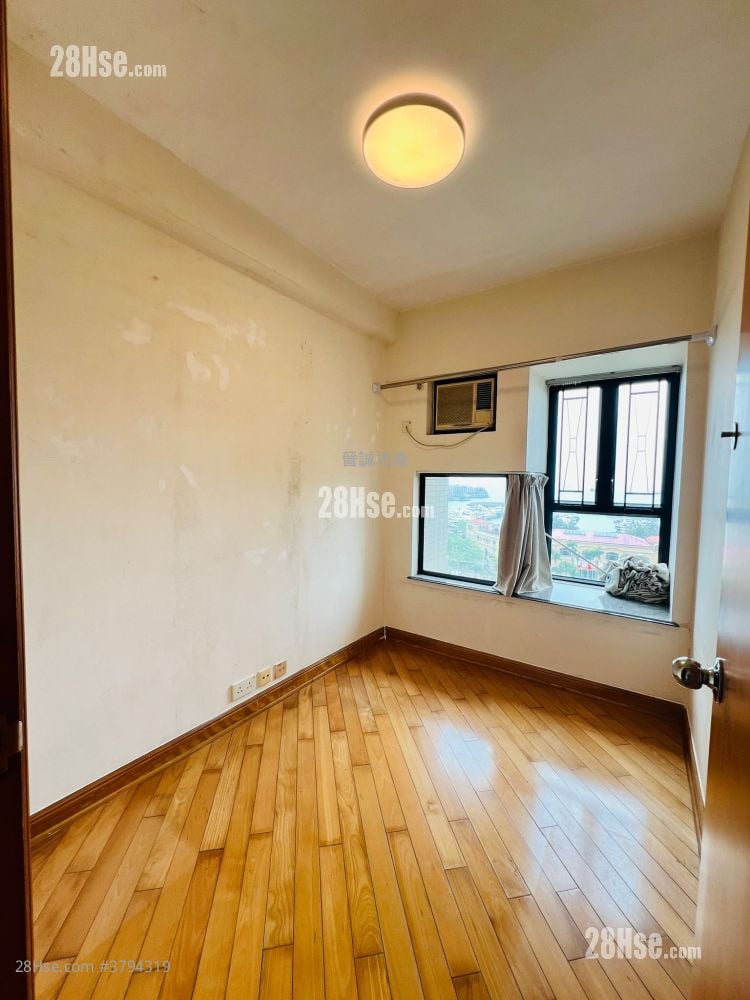 Aegean Coast Rental 4 Bedrooms , 3 Bathrooms 811 ft²