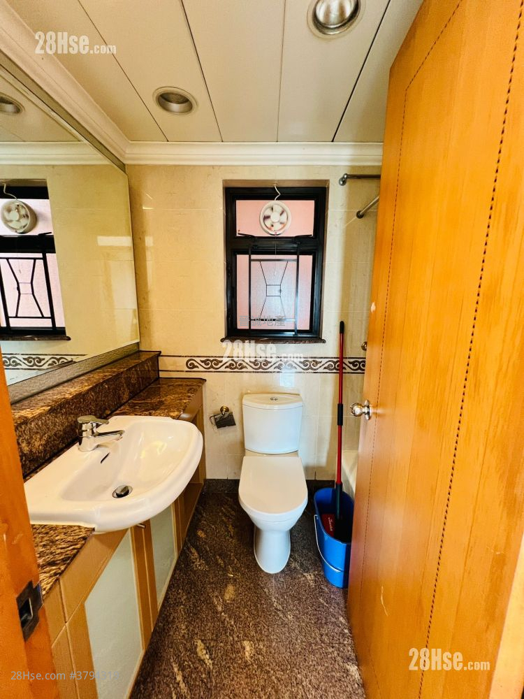 Aegean Coast Rental 4 Bedrooms , 3 Bathrooms 811 ft²