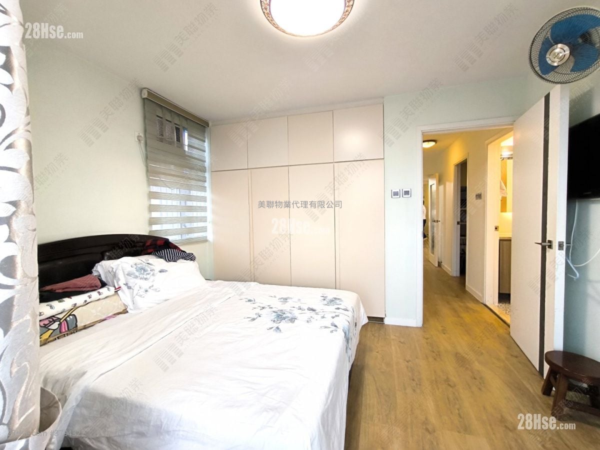 美孚新邨 售盘 3 房 , 2 浴室 947 平方尺