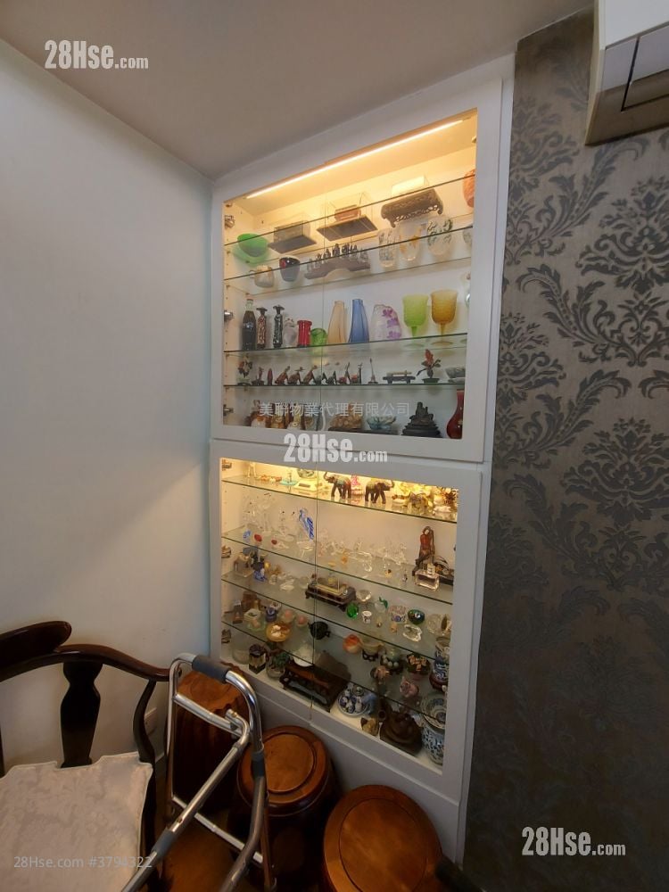 美孚新邨 售盘 3 房 , 2 浴室 947 平方尺