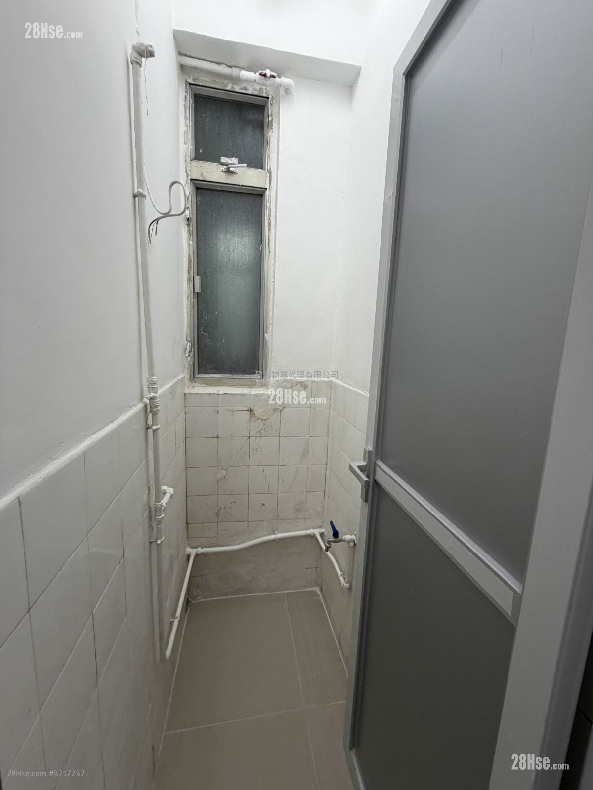 Wai Tak Building Rental 3 Bedrooms , 2 Bathrooms 400 ft²