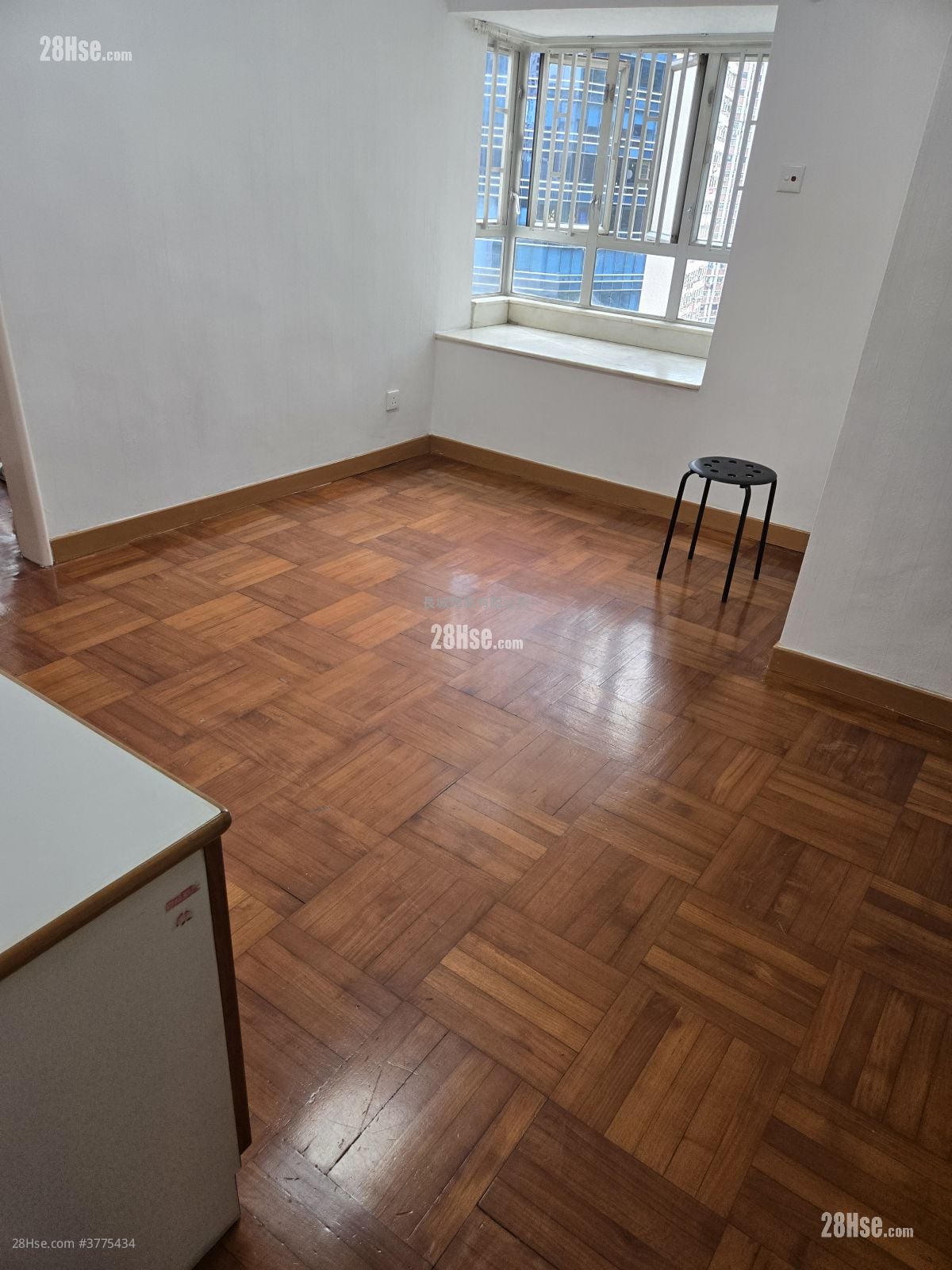 华信花园 租盘 2 房 , 1 浴室 427 平方尺