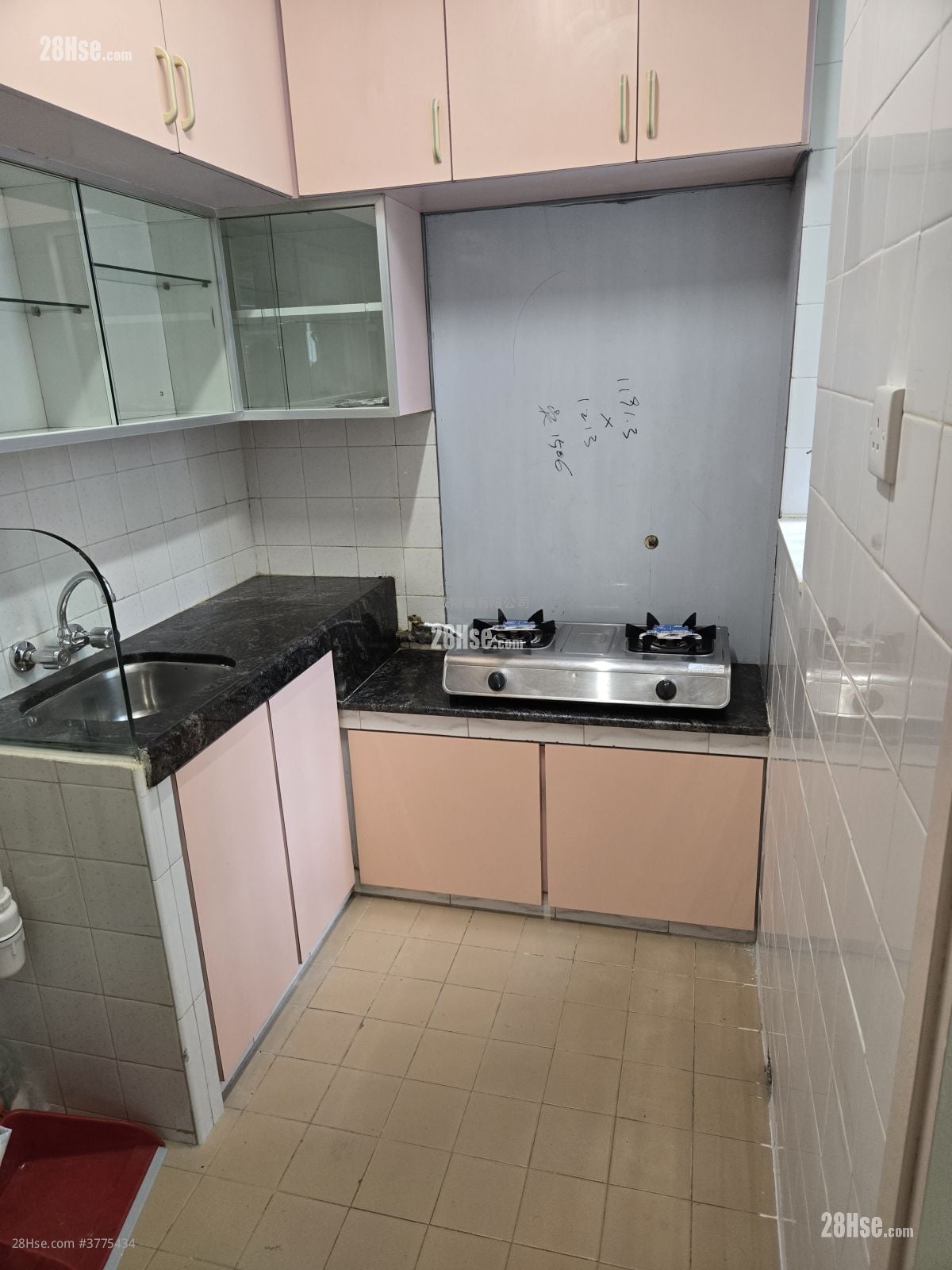 华信花园 租盘 2 房 , 1 浴室 427 平方尺