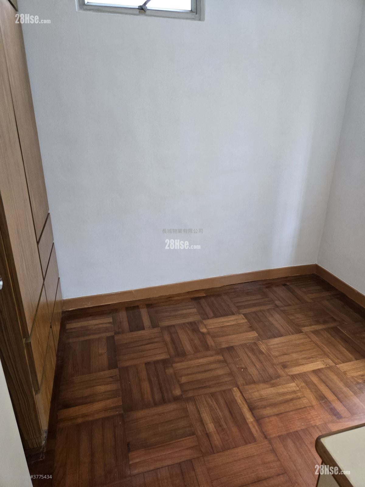 华信花园 租盘 2 房 , 1 浴室 427 平方尺