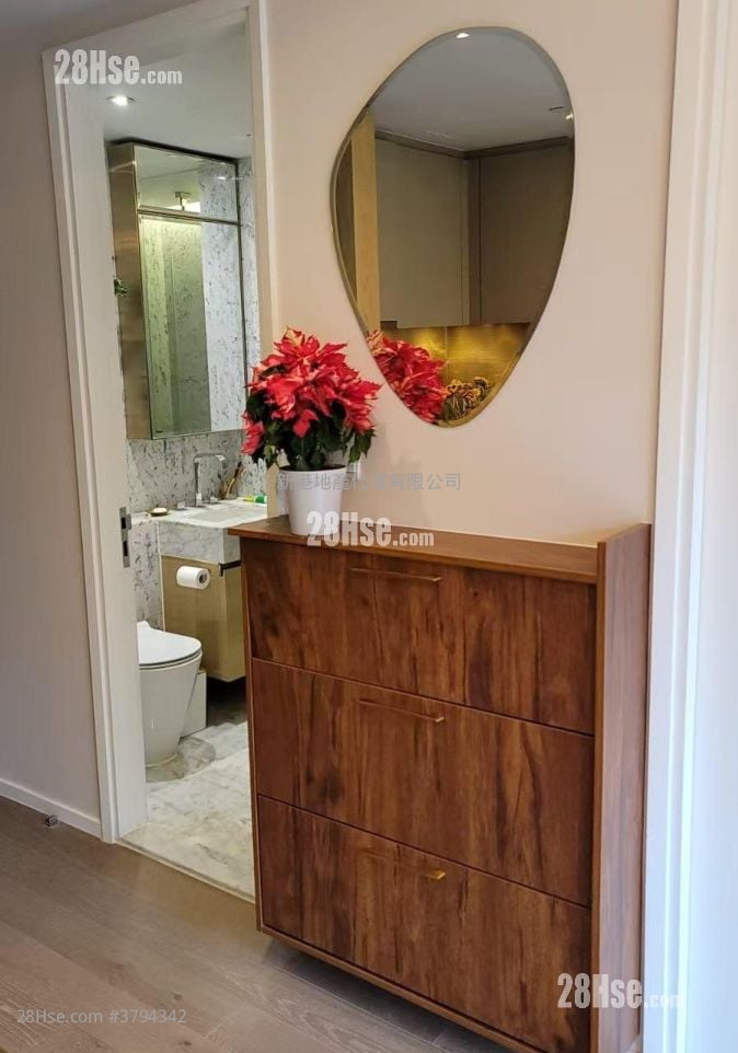 Homantin Hillside Sell 1 Bedroom , 1 Bathroom 369 ft²