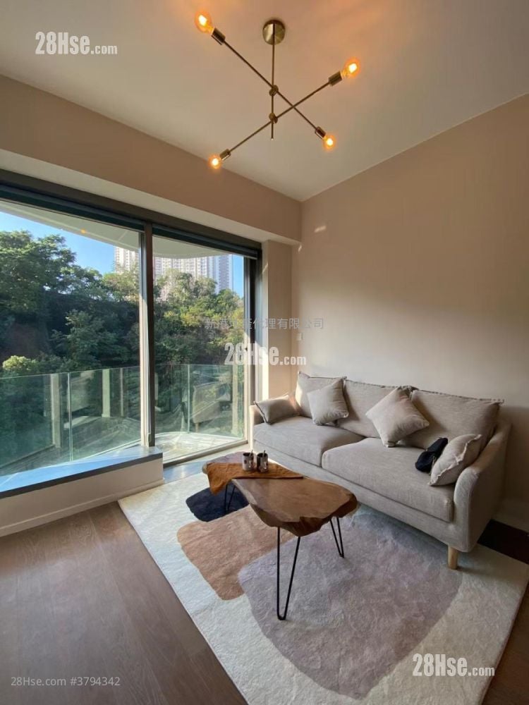 Homantin Hillside Sell 1 Bedroom , 1 Bathroom 369 ft²