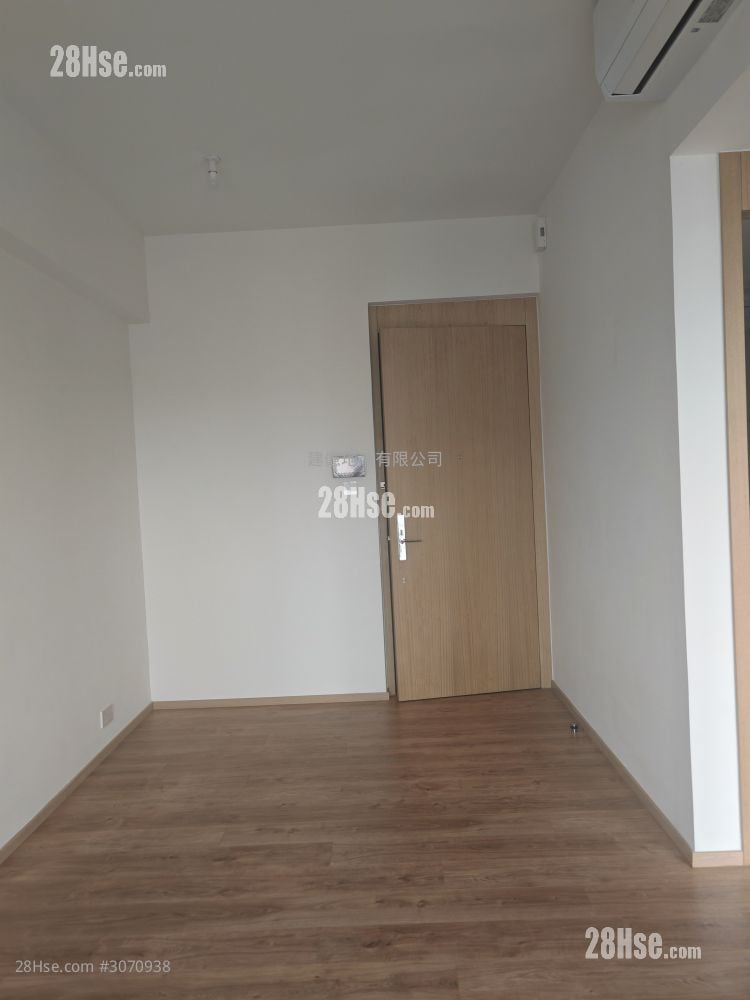 The Aperture Rental 2 Bedrooms , 1 Bathroom 498 ft²