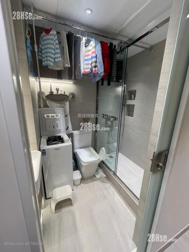 Taikoo Shing Rental 4 Bedrooms , 1 Bathroom 747 ft²