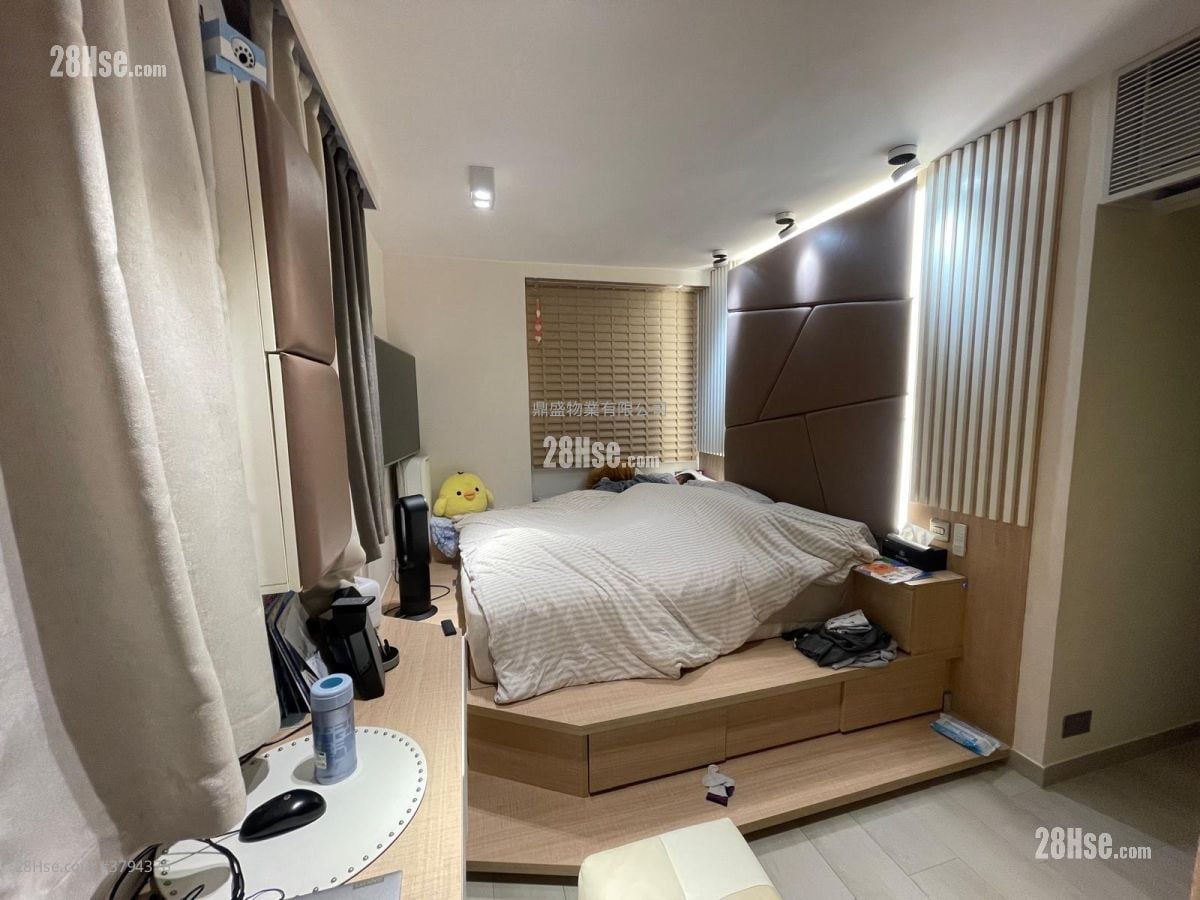 Taikoo Shing Rental 4 Bedrooms , 1 Bathroom 747 ft²