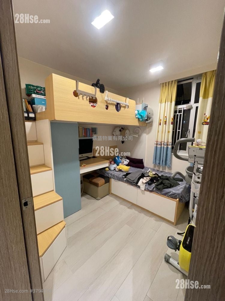 Taikoo Shing Rental 4 Bedrooms , 1 Bathroom 747 ft²