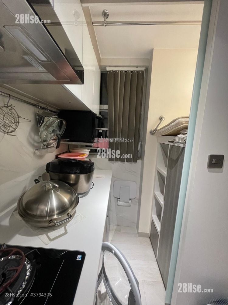 Taikoo Shing Rental 4 Bedrooms , 1 Bathroom 747 ft²