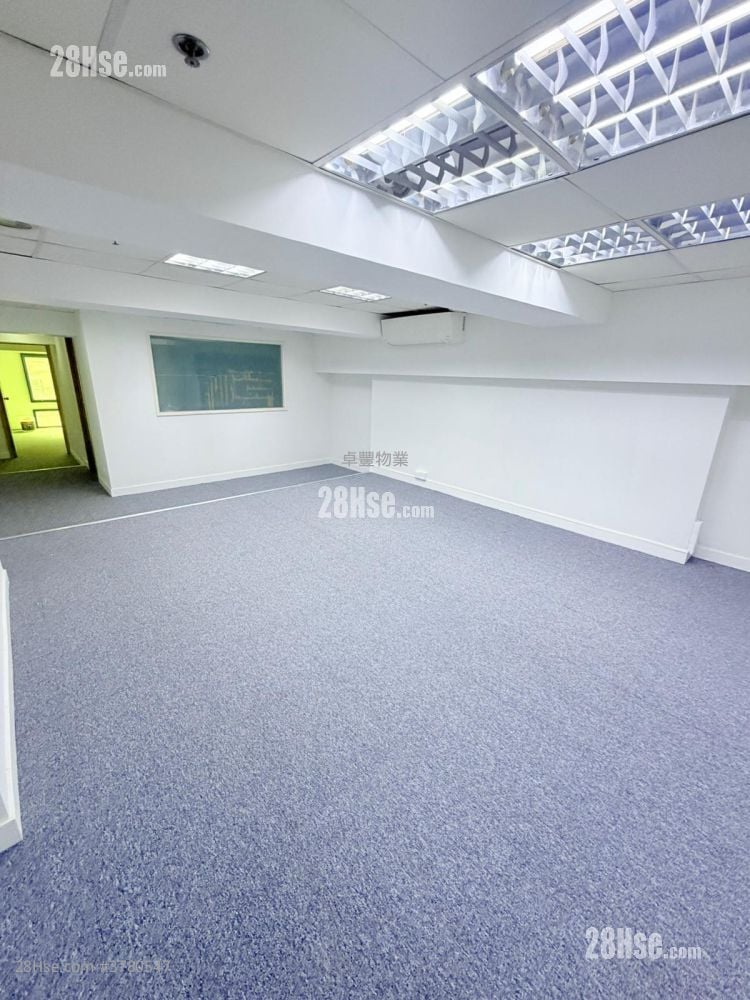 Trust Centre Rental 5+ Bedrooms , 2 Toilets 1,210 ft²