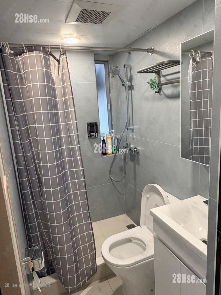 Ching Wah Court Sell 3 Bedrooms , 1 Bathroom 554 ft²