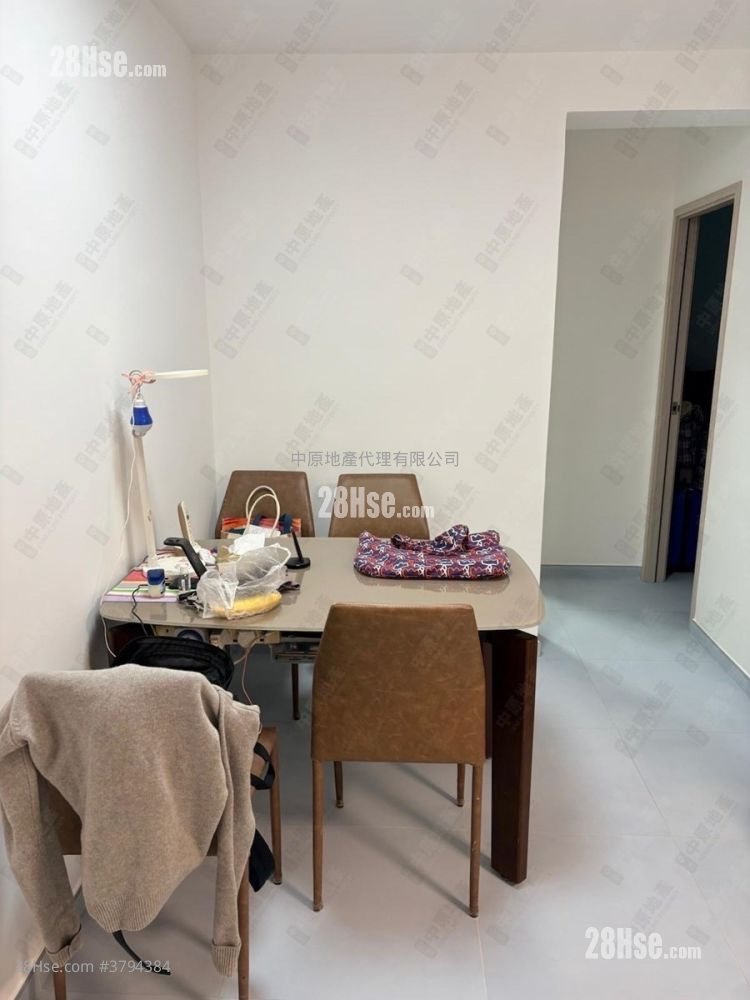 Ching Wah Court Sell 3 Bedrooms , 1 Bathroom 554 ft²