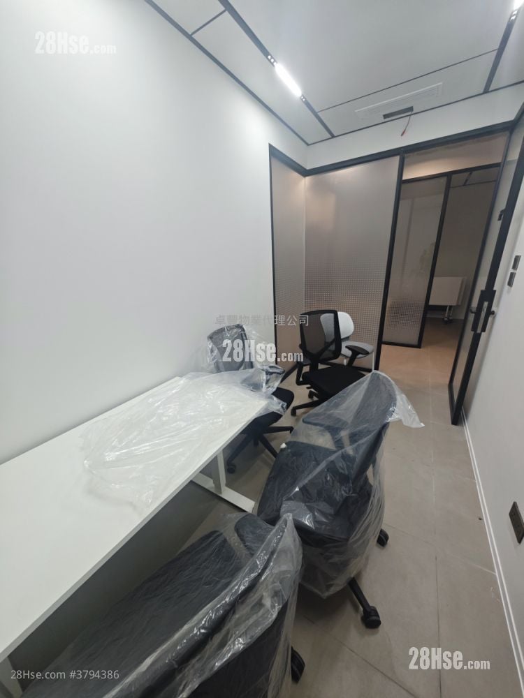 兴迅广场 租盘 开放式间隔 75 平方尺