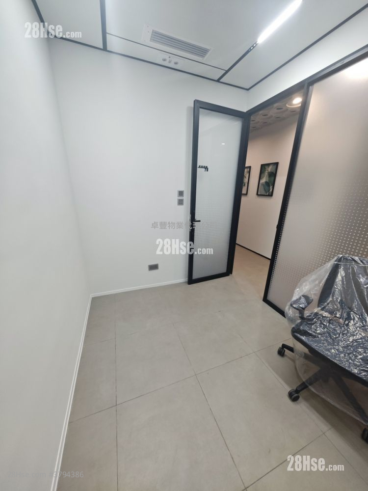 兴迅广场 租盘 开放式间隔 75 平方尺