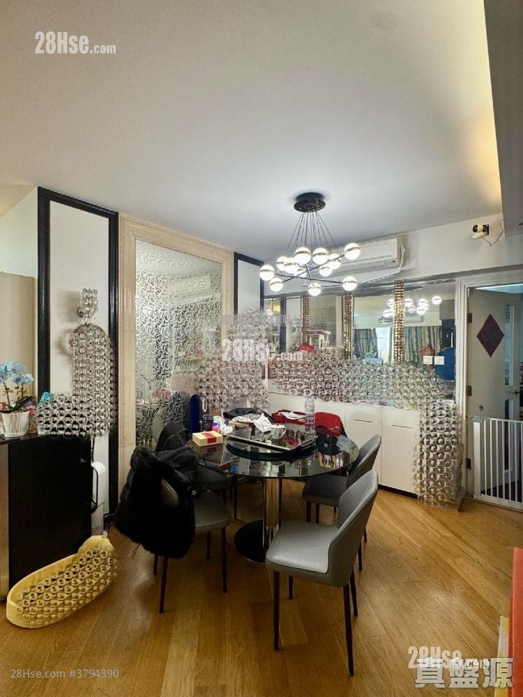 卫理苑 租盘 1,626 平方尺