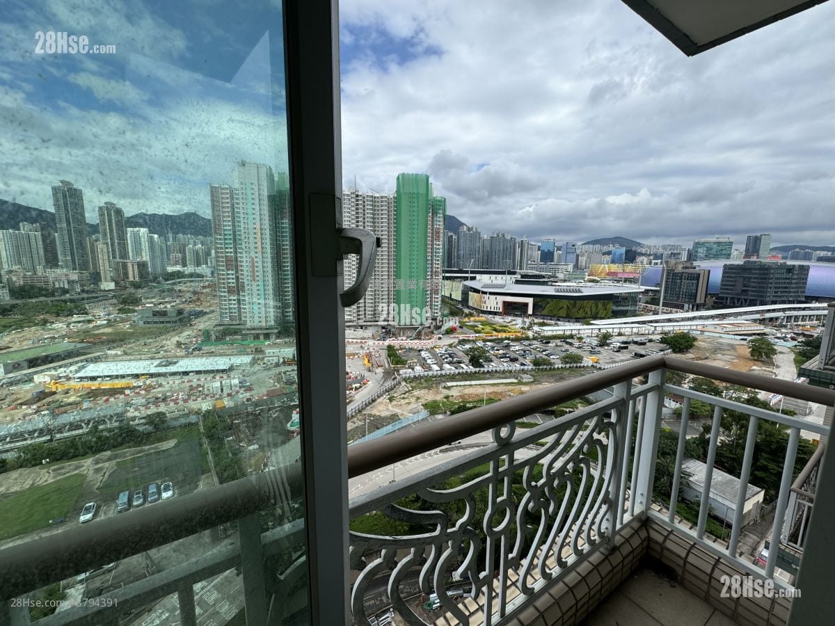 Sky Tower Sell 2 Bedrooms , 1 Bathroom 479 ft²